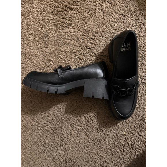 Women's Madden NYC Steve Madden Black Loafers - Picture 4 of 5